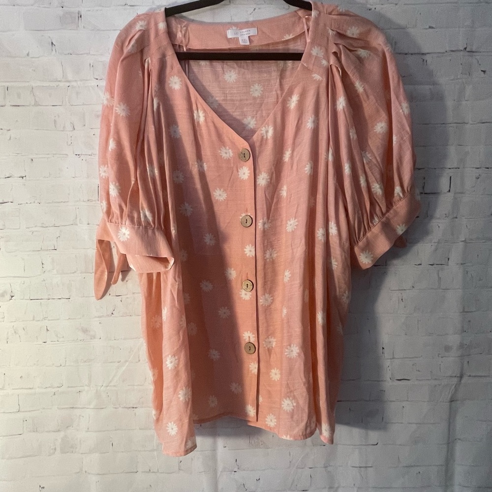 LC Lauren Conrad Daisy Blouse